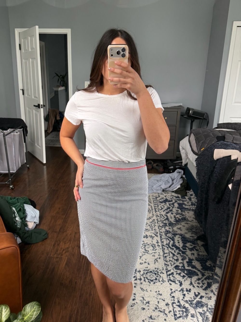 Seer Sucker Pencil Skirt - Picture 8 of 11